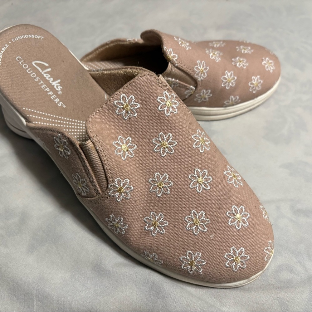 Clarks Women's Tan Slip-On Shoes - Picture 5 of 8